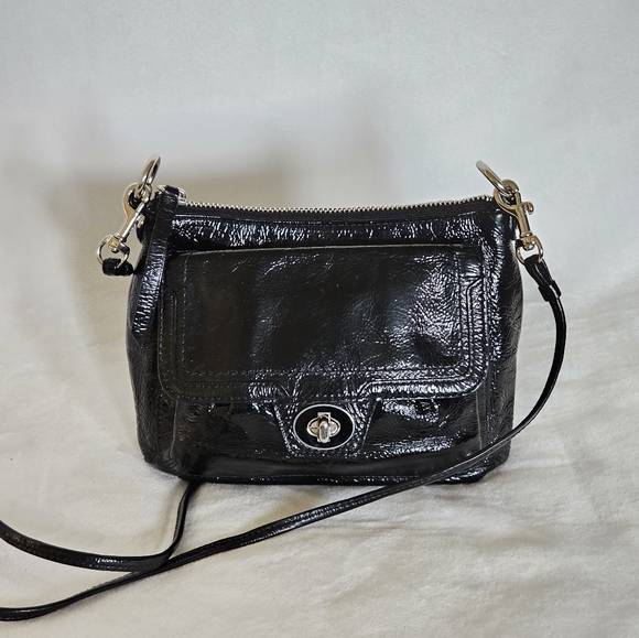 Coach Handbags - EUC Coach Poppy Black Patent Leather Shoulder Bag
